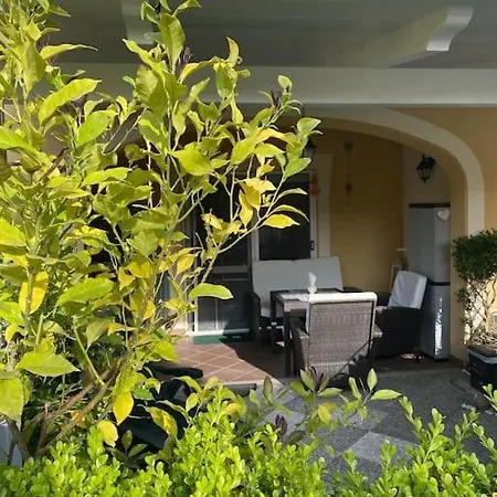 Bellacasa Di Mare, Club * Πίτσο