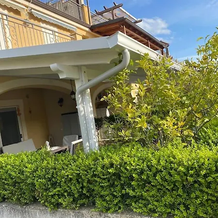 Bellacasa Di Mare, Club *