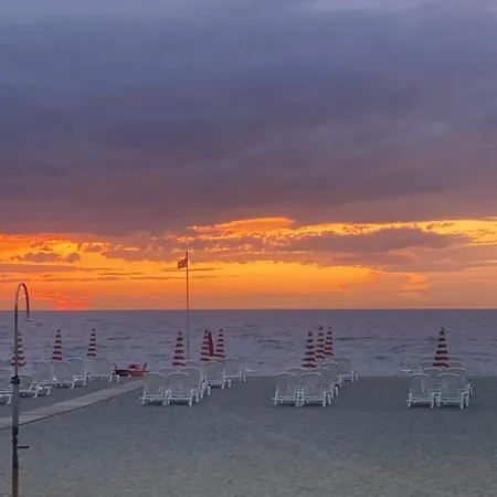 Bellacasa Di Mare, Club Διαμέρισμα Πίτσο