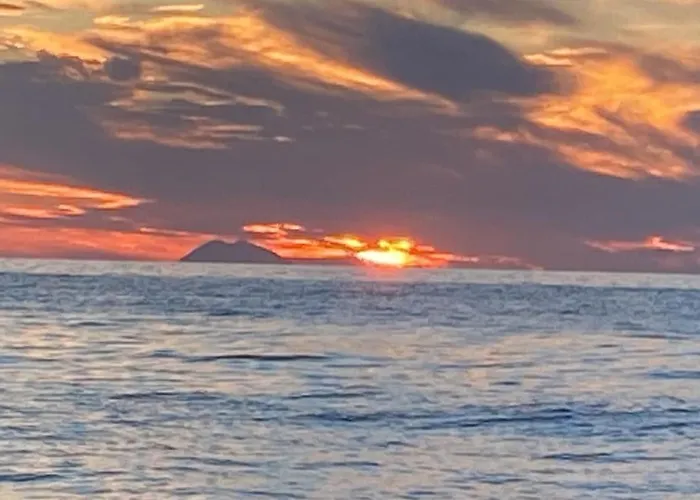 Bellacasa Di Mare, Club アパート