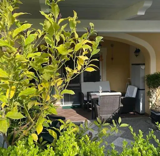 Bellacasa Di Mare, Club * ピッツォ